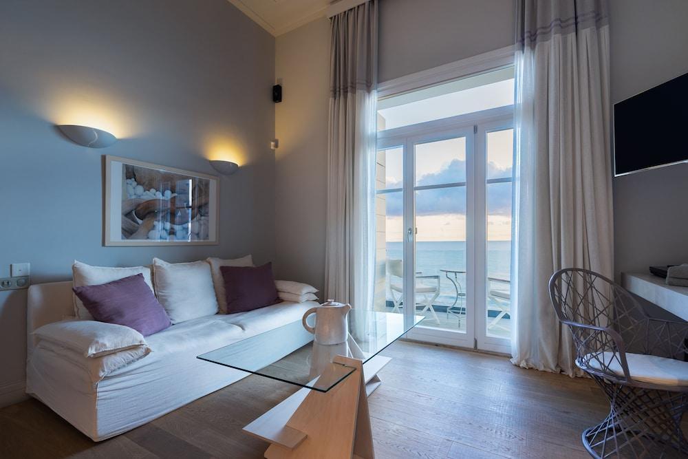 Dexamenes Seaside Hotel Kourouta